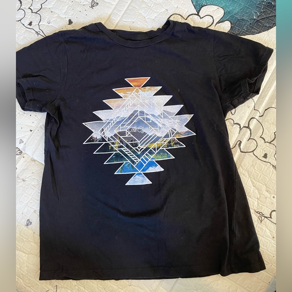 The CLYMB Graphic Athletic Tee